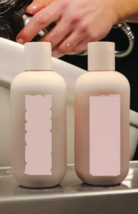 Nybyggd altan mot vattnet – exempel på miljöbild för bygg- och hantverksföretag i Bohuslän.